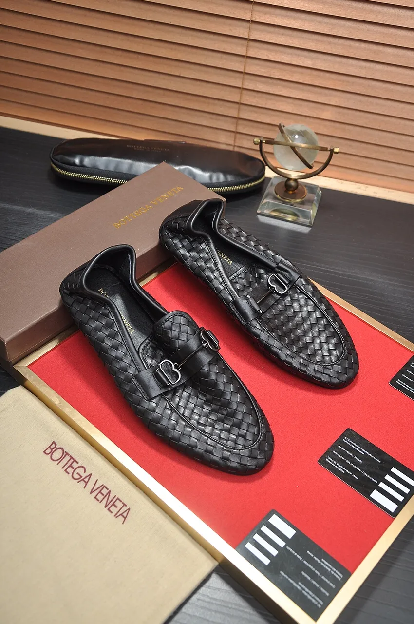 Men's shoes 💰460💶 [Botteg Venetta (BV)] (wallet shoes) exclusive new model official website new model The upper is made of high-quality top calfskin. Delicate feel and flowing luxurious texture. Tailored for refined men to create a noble aura. Delicate and regular Mark hand stitching. Smooth lines. Full sheepskin lining, comfortable to wash sweat. 38-44